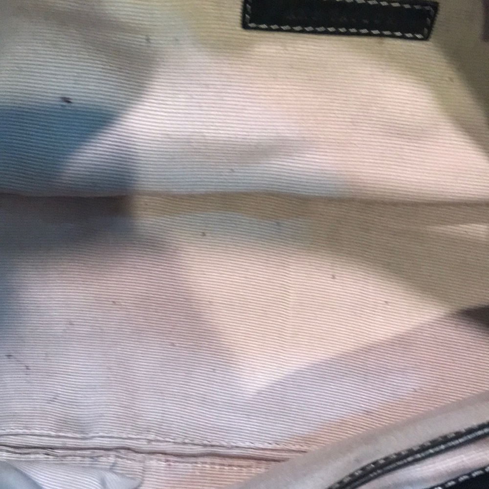 Ann Taylor black leather handbag - Picture 3 of 4